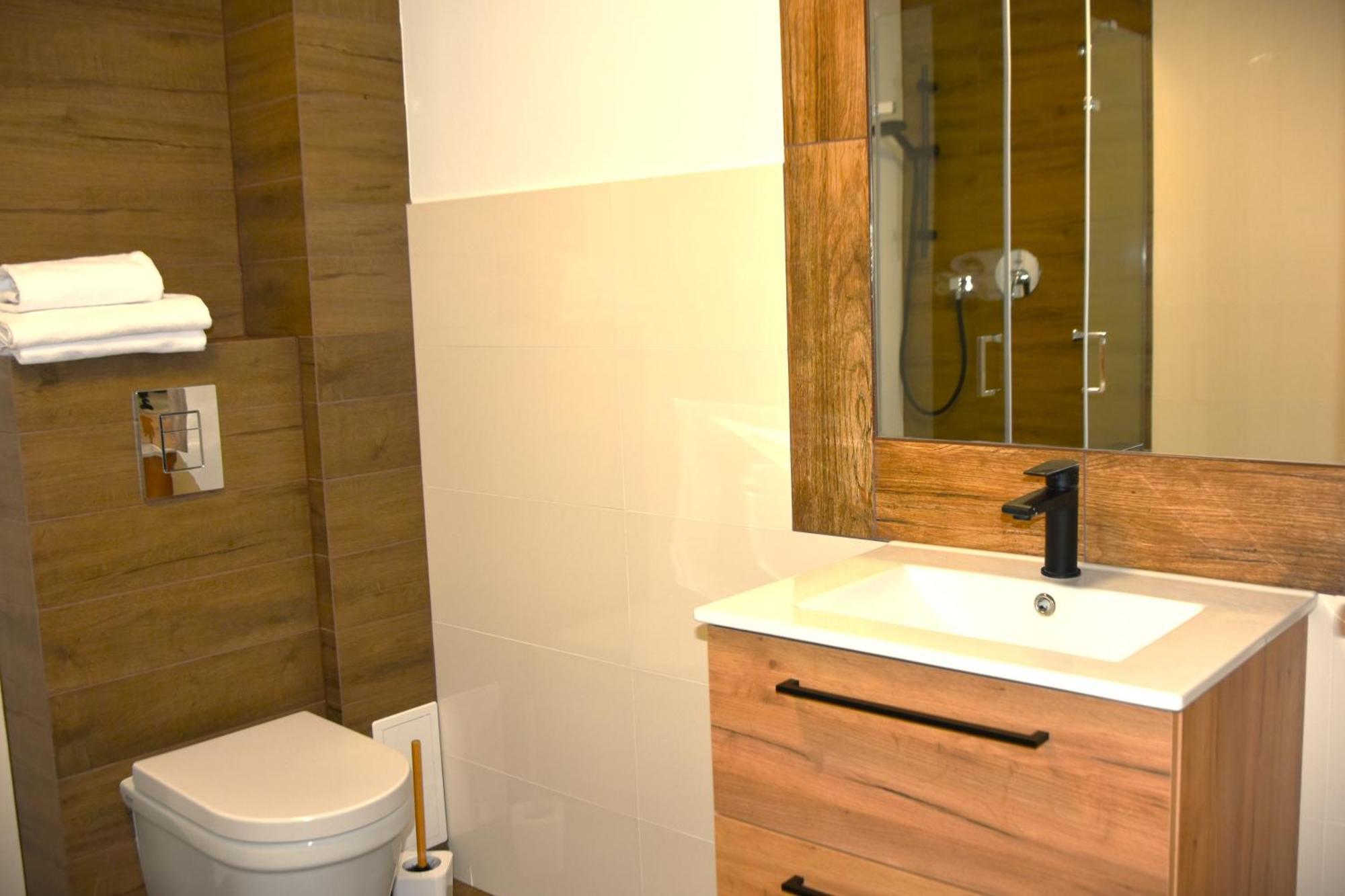 B&B Dom Z Bali Milkow  Ngoại thất bức ảnh